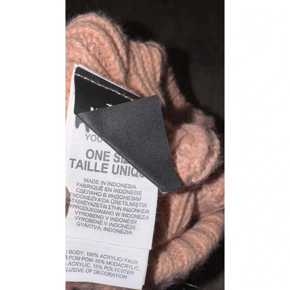 The North Face Youth Girls Pom‎ Beanie Winter Warm Hat Peach